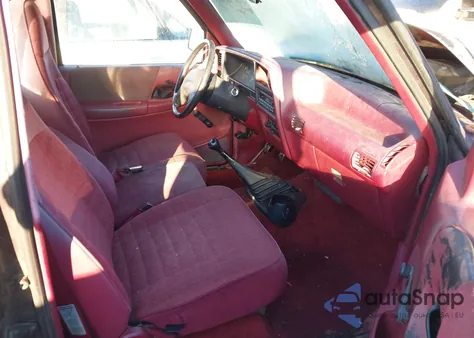 1993 Ford Ranger из США, поврежденный, VIN 1FTCR10U6PUA01538